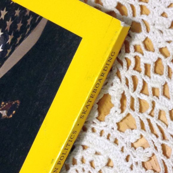 World World II and Hiroshima Edition - National Geographic Magazine - Picture 7 of 7